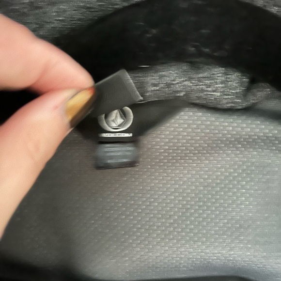 Women’s volcom camo snowboarding jacket - Picture 6 of 7